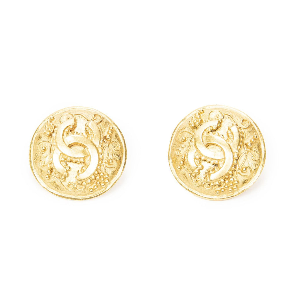 Chanel CC Logo Round Clip Type Earrings Gold Plated