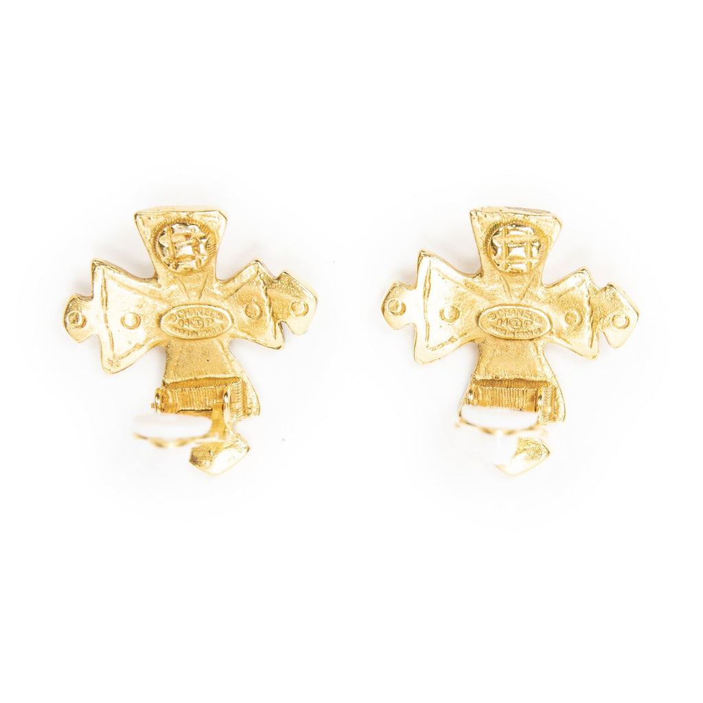 Chanel CC Logo Clip Type Earrings Gold Plated — view 3