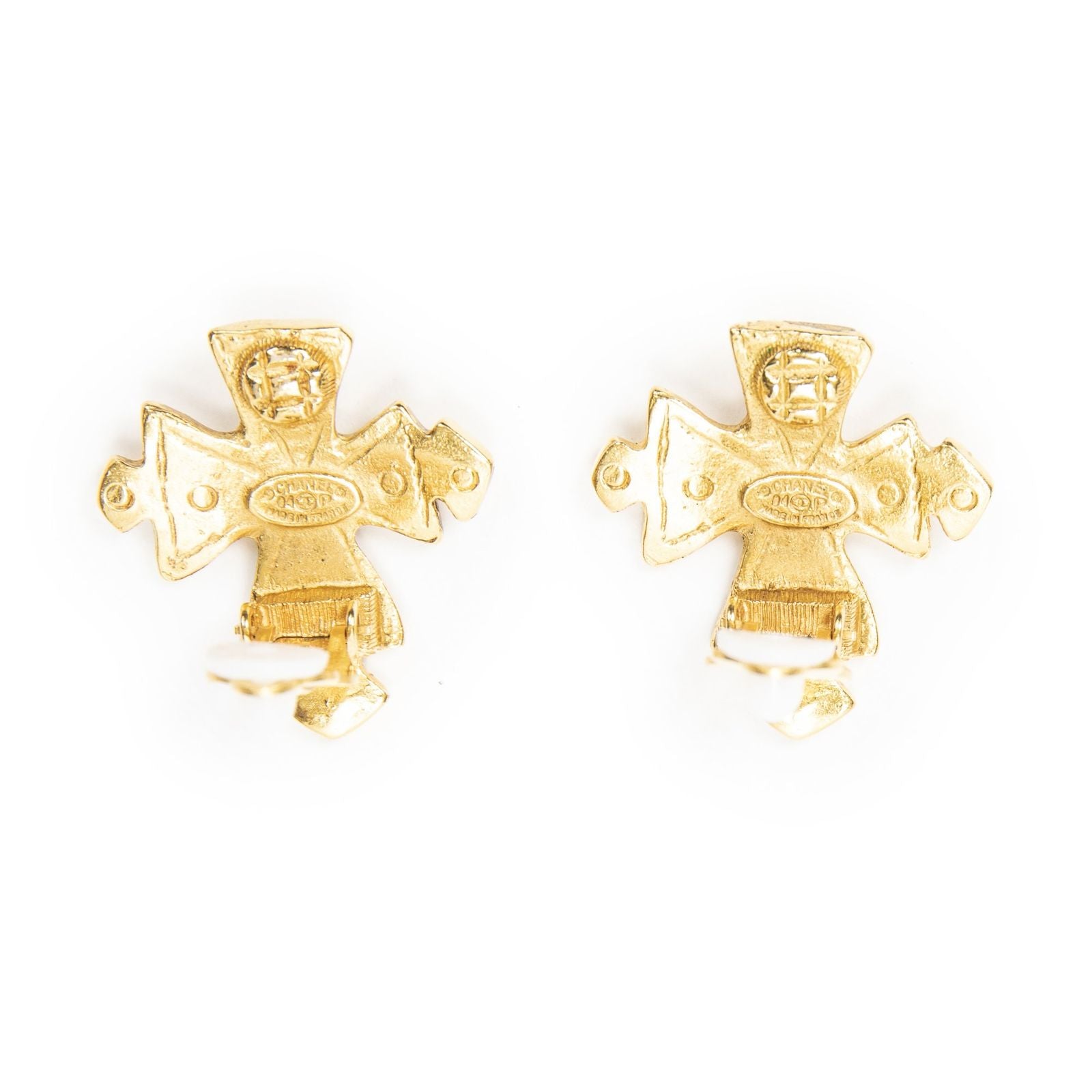 Chanel CC Logo Clip Type Earrings Gold Plated — view 3