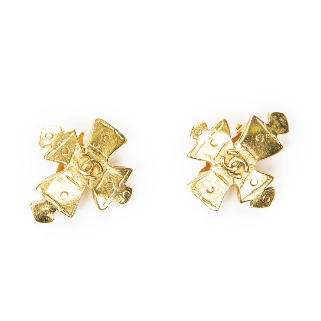 Chanel CC Logo Clip Type Earrings Gold Plated