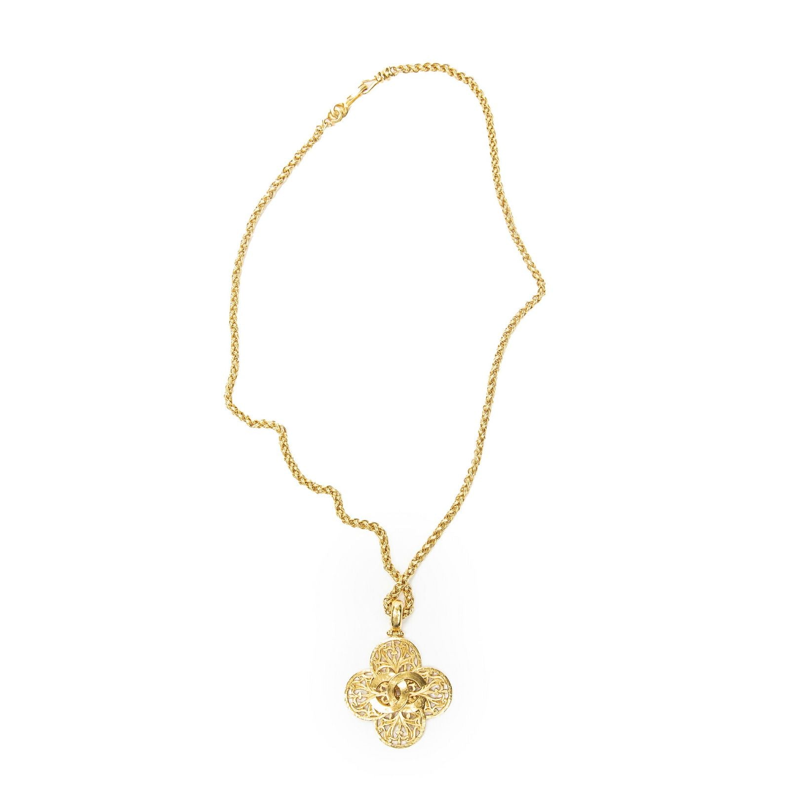 Chanel CC Logo Clover Pendant Chain Necklace Gold Plated