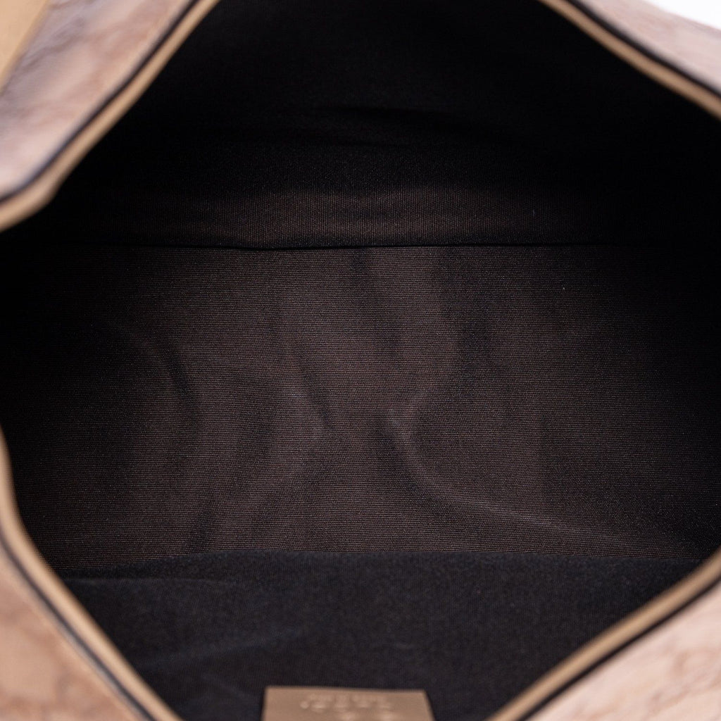 Gucci Colbert Hobo Beige Guccissima — view 9