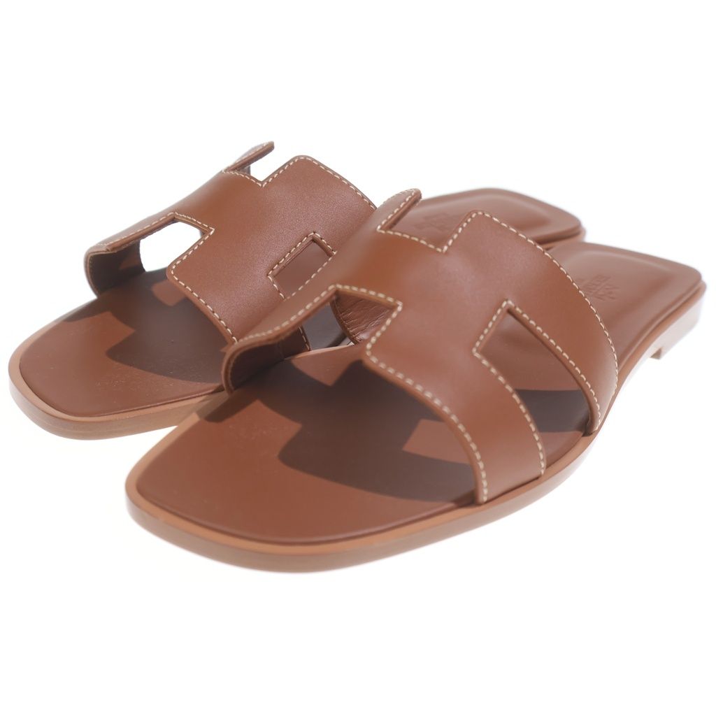 Hermes Oran Logo Leather Flat Sandals Shoes Brown — view 2