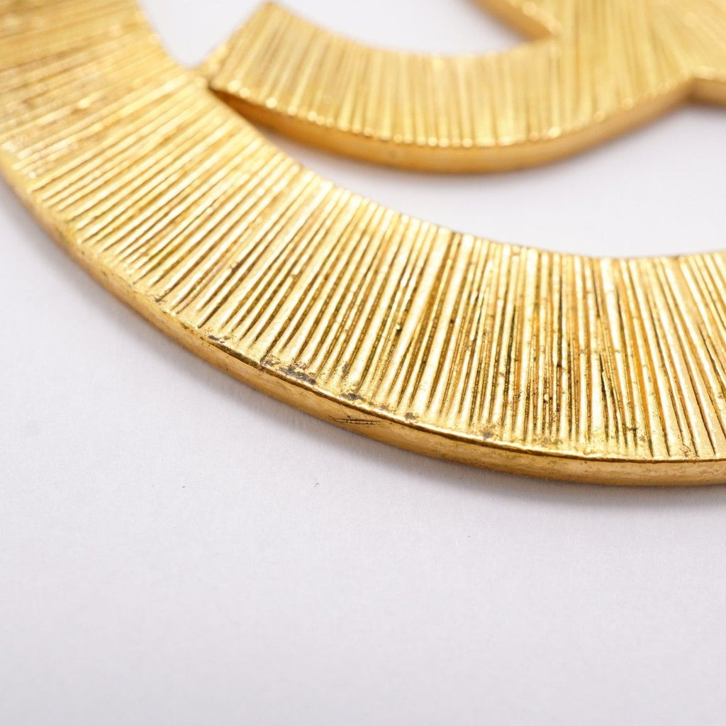 Chanel Earrings Vintage CC Logo Round — view 7