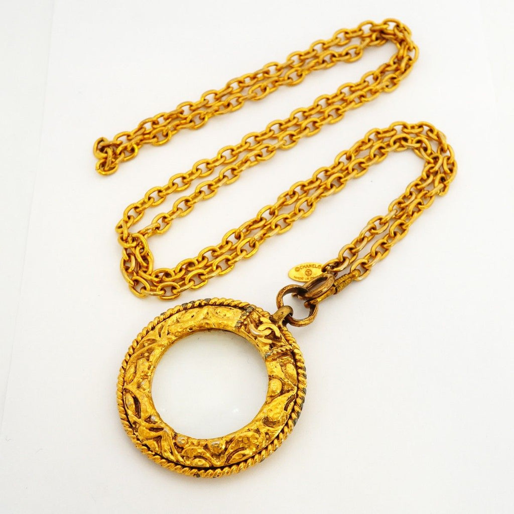 Chanel Necklace Vintage CC Logo Loupe Gold Plated — view 3