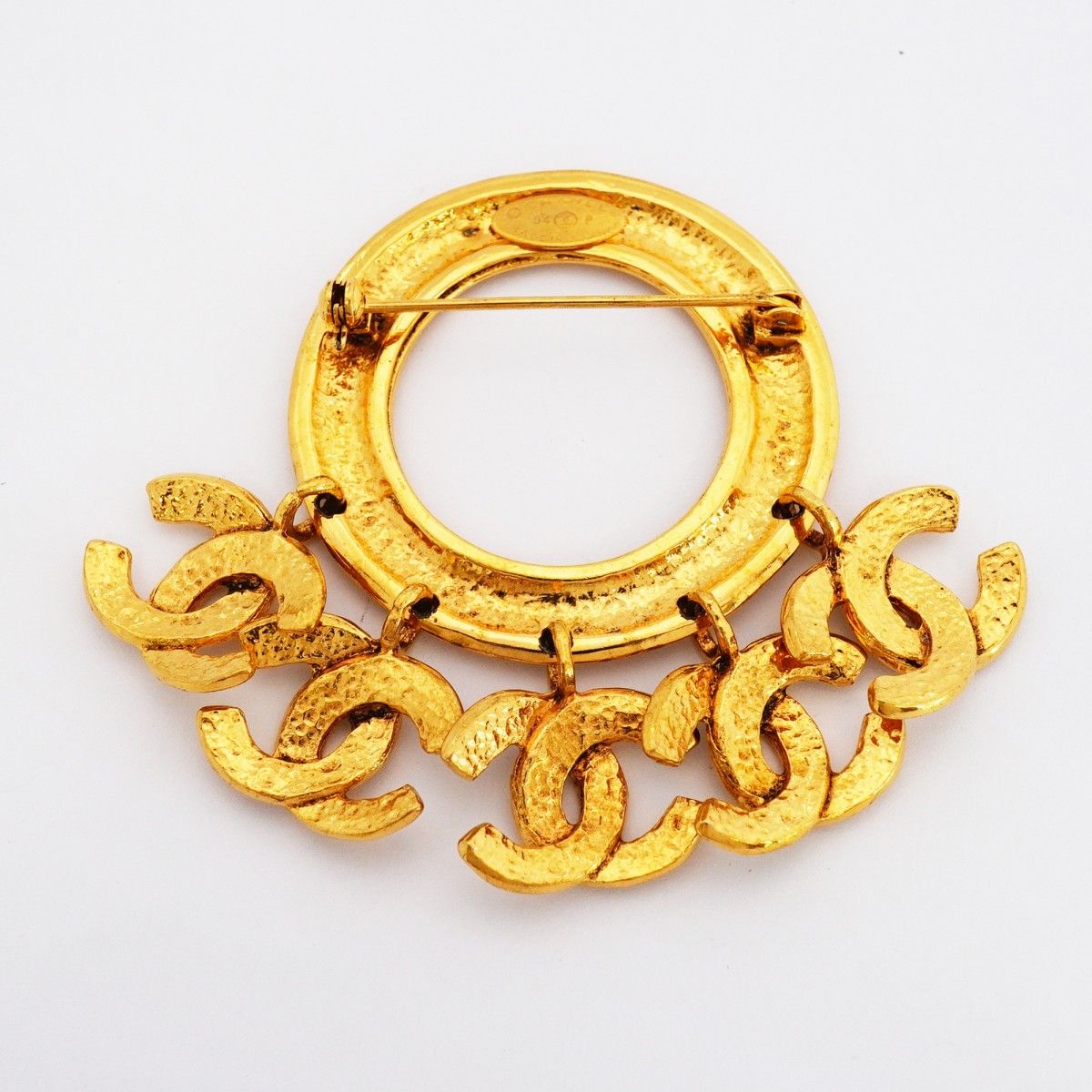 Chanel Brooch Vintage CC Logo Round — view 5
