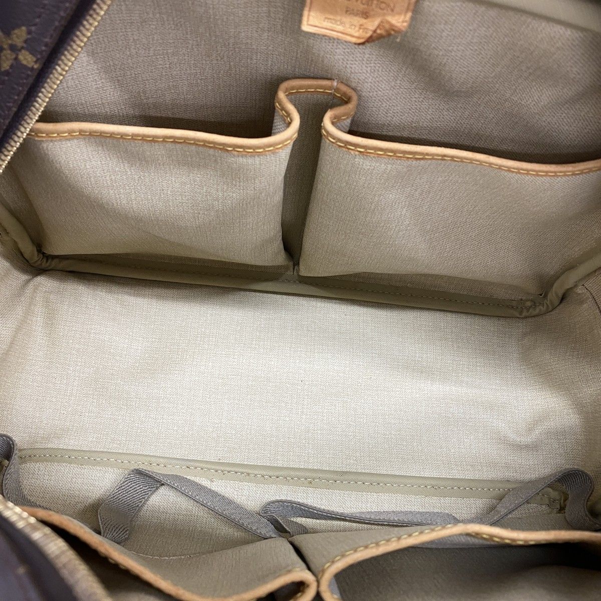 Louis Vuitton Handbag Monogram Deauville Brown — view 4