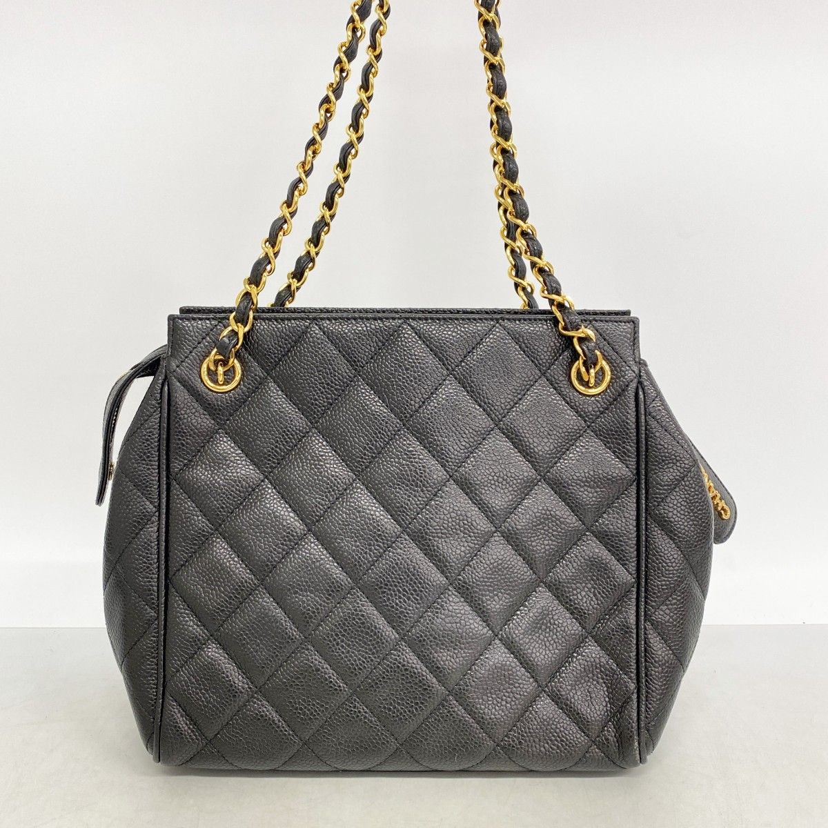 Chanel Shoulder Bag Quilted Caviar Leather Black Gold — view 8