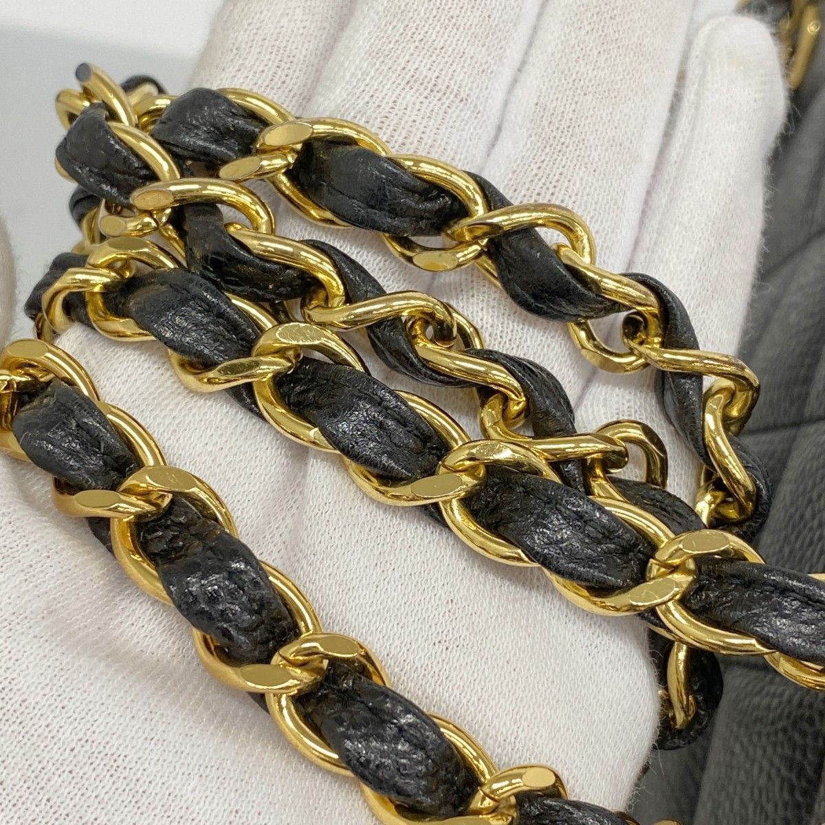 Chanel Shoulder Bag Quilted Caviar Leather Black Gold — view 7