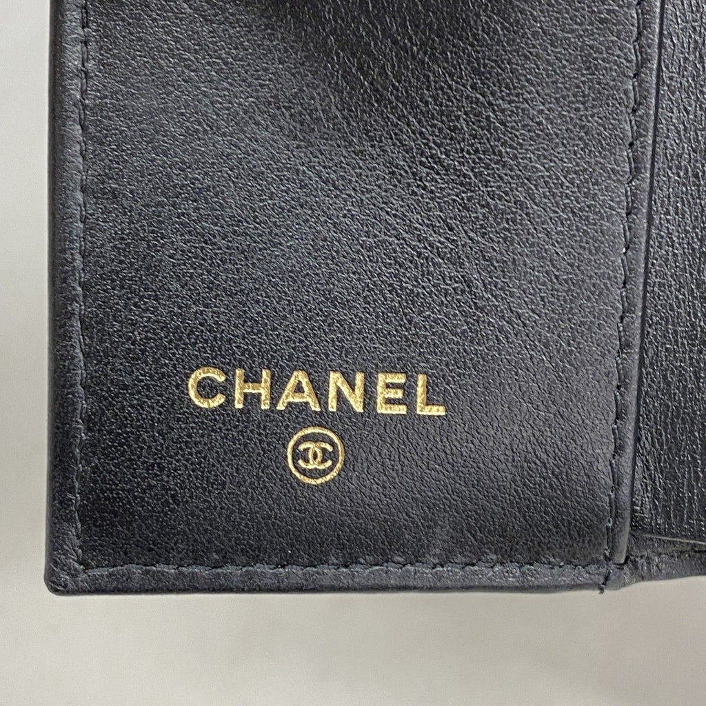 Chanel Trifold Wallet Boy Caviar Leather Black Gold — view 4