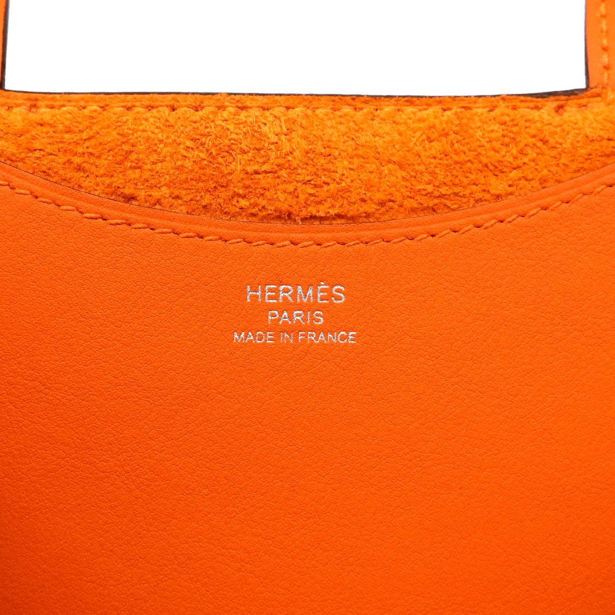 Hermes Handbag in the Loop 18 Taurillon Clemence Orange Silver — view 5