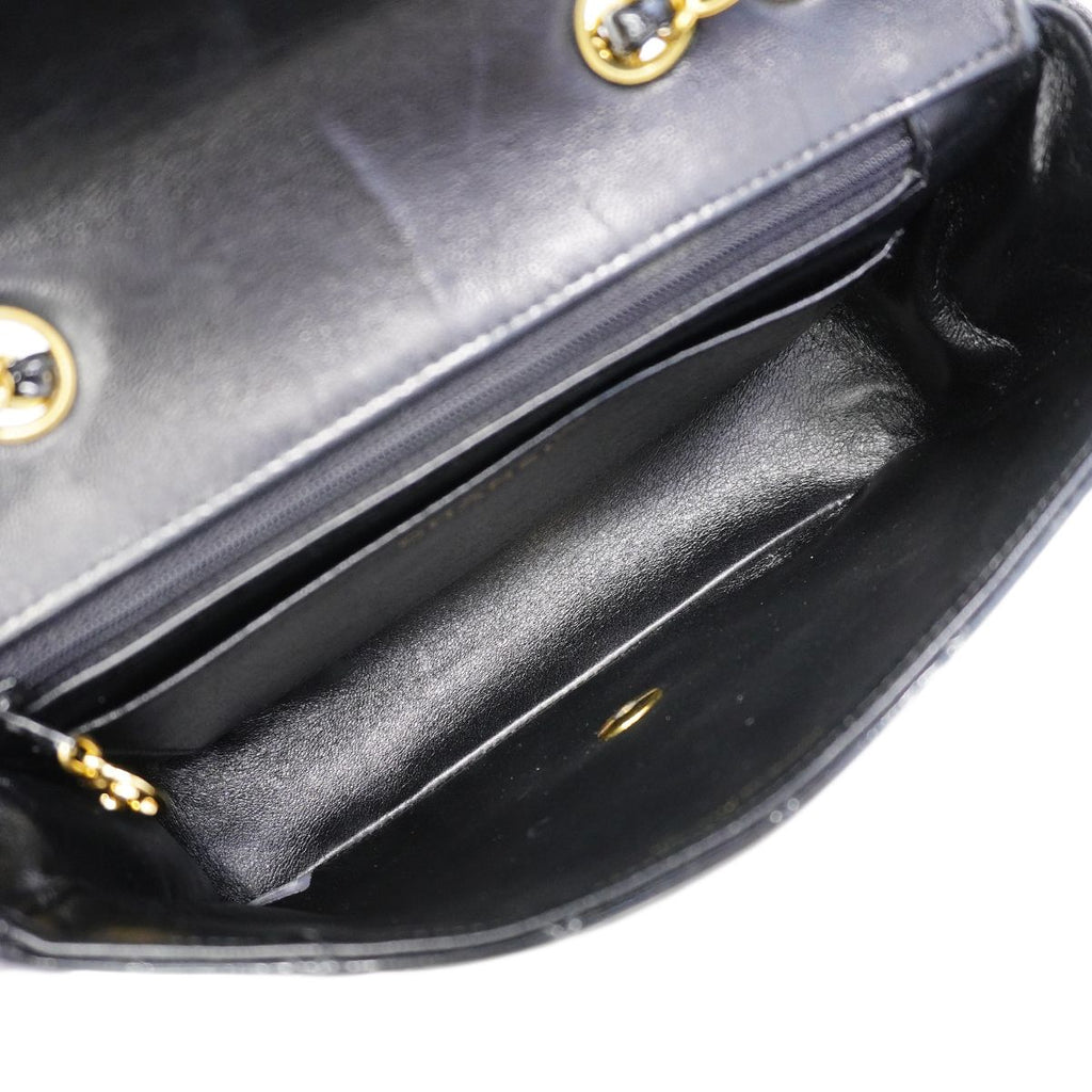 Chanel Shoulder Bag Quilted Patent Leather Black Gold — view 4