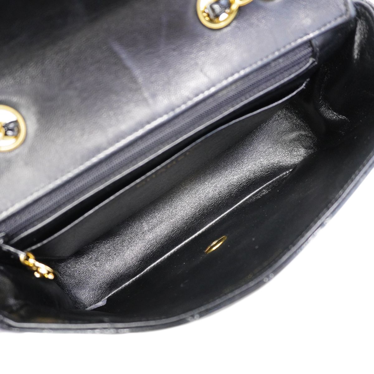 Chanel Shoulder Bag Quilted Patent Leather Black Gold — view 4