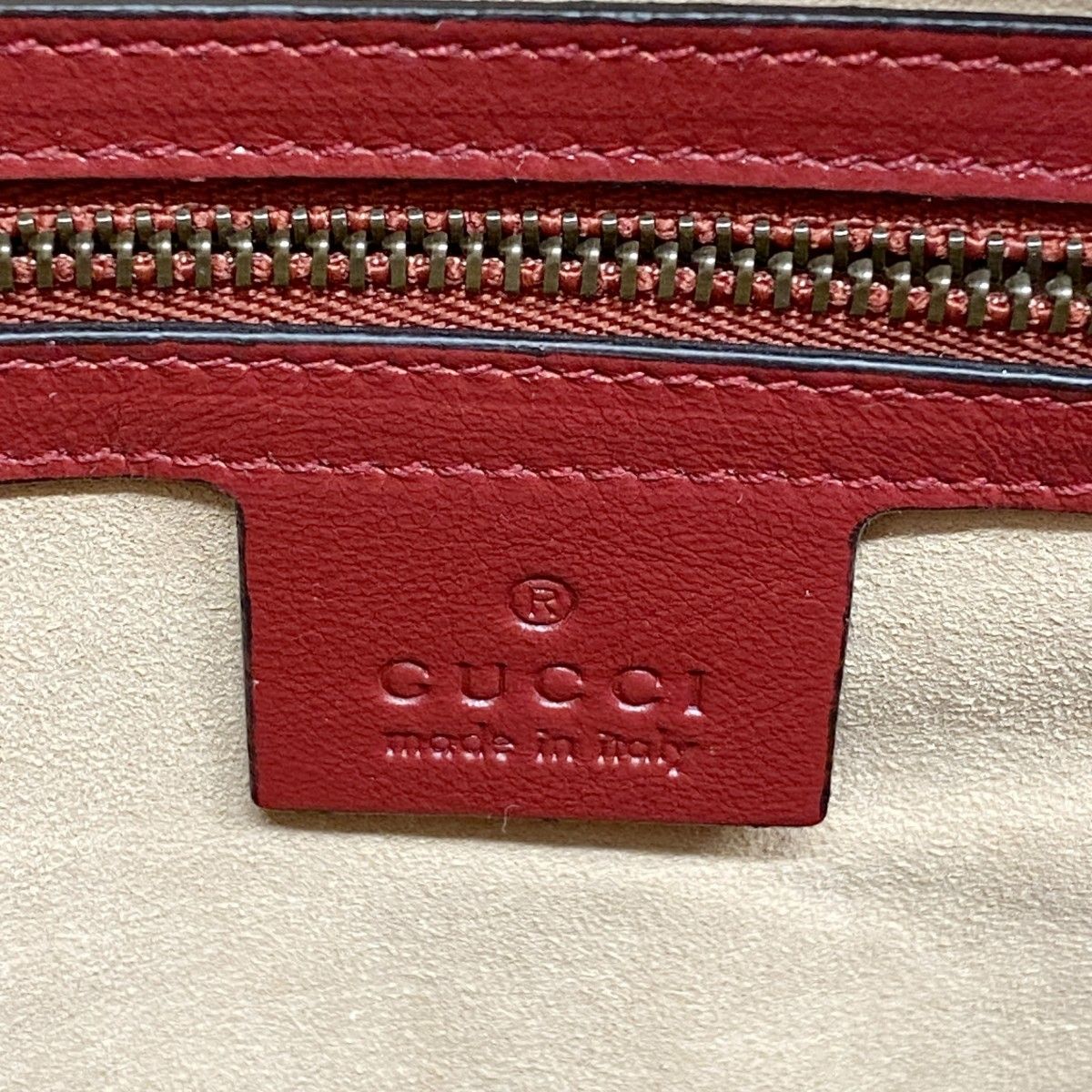 Gucci Chain Tote GG Marmont Leather Red Gold — view 5