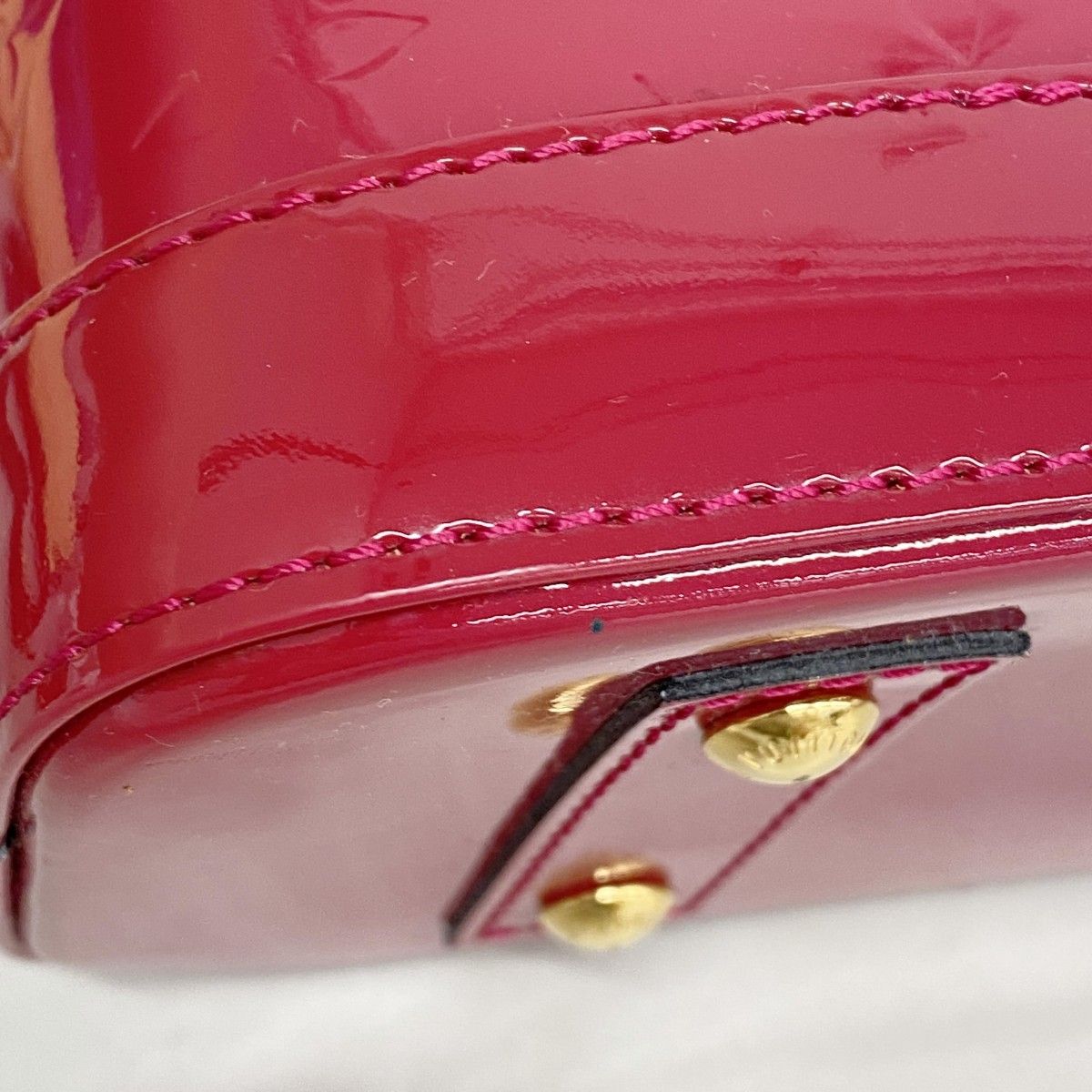 Louis Vuitton Handbag Vernis Alma BB Rose Indien 2-Way — view 6