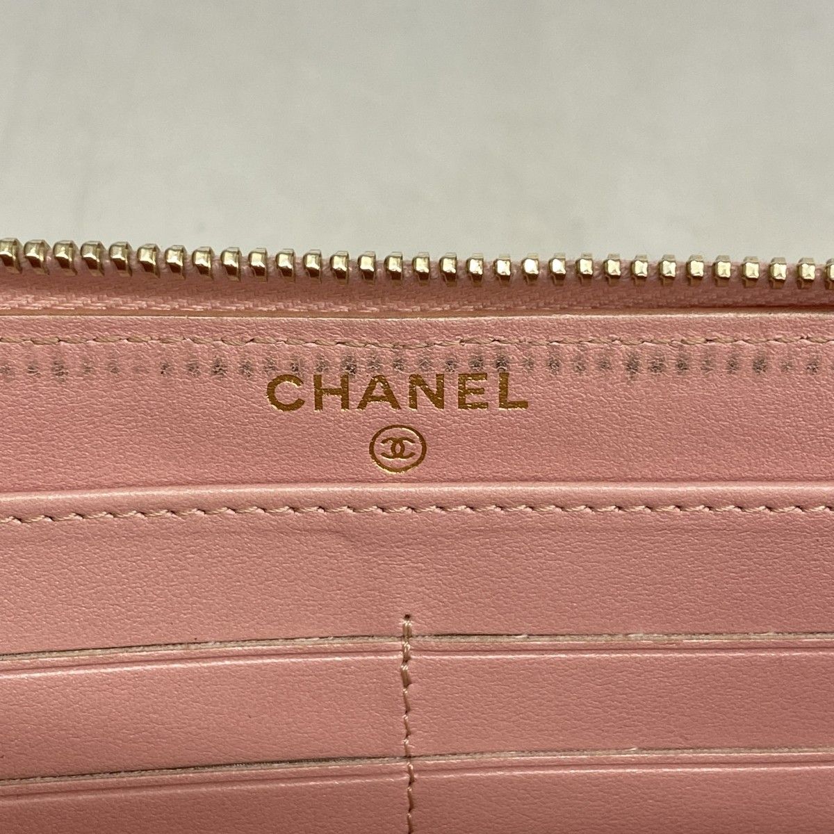 Chanel Wallet Quilted Caviar Leather Pink Champagne Gold — view 4