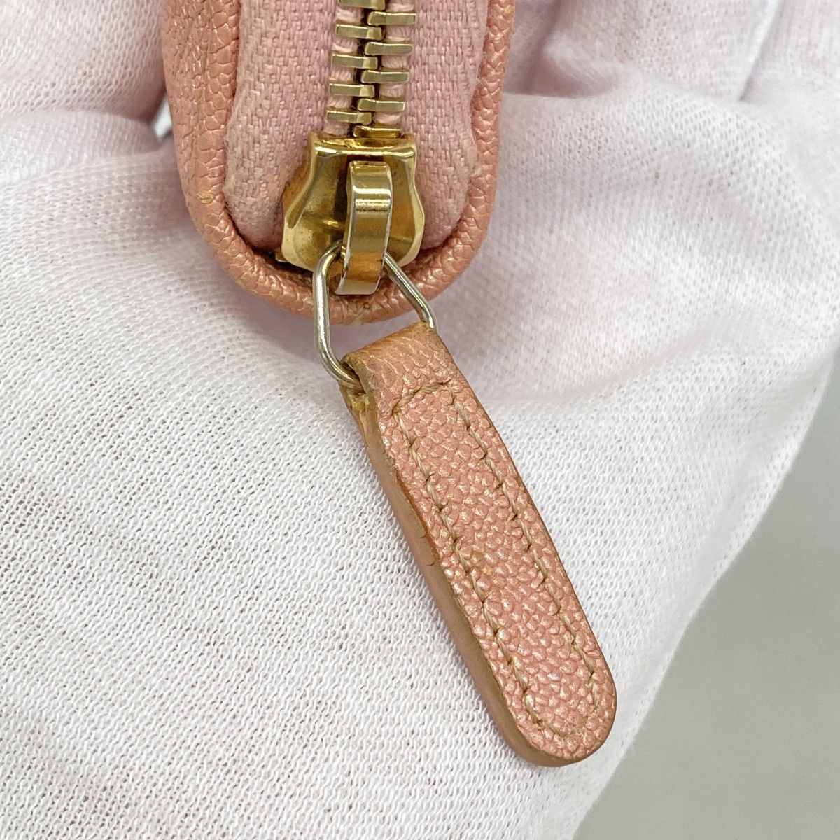 Chanel Wallet Quilted Caviar Leather Pink Champagne Gold — view 7