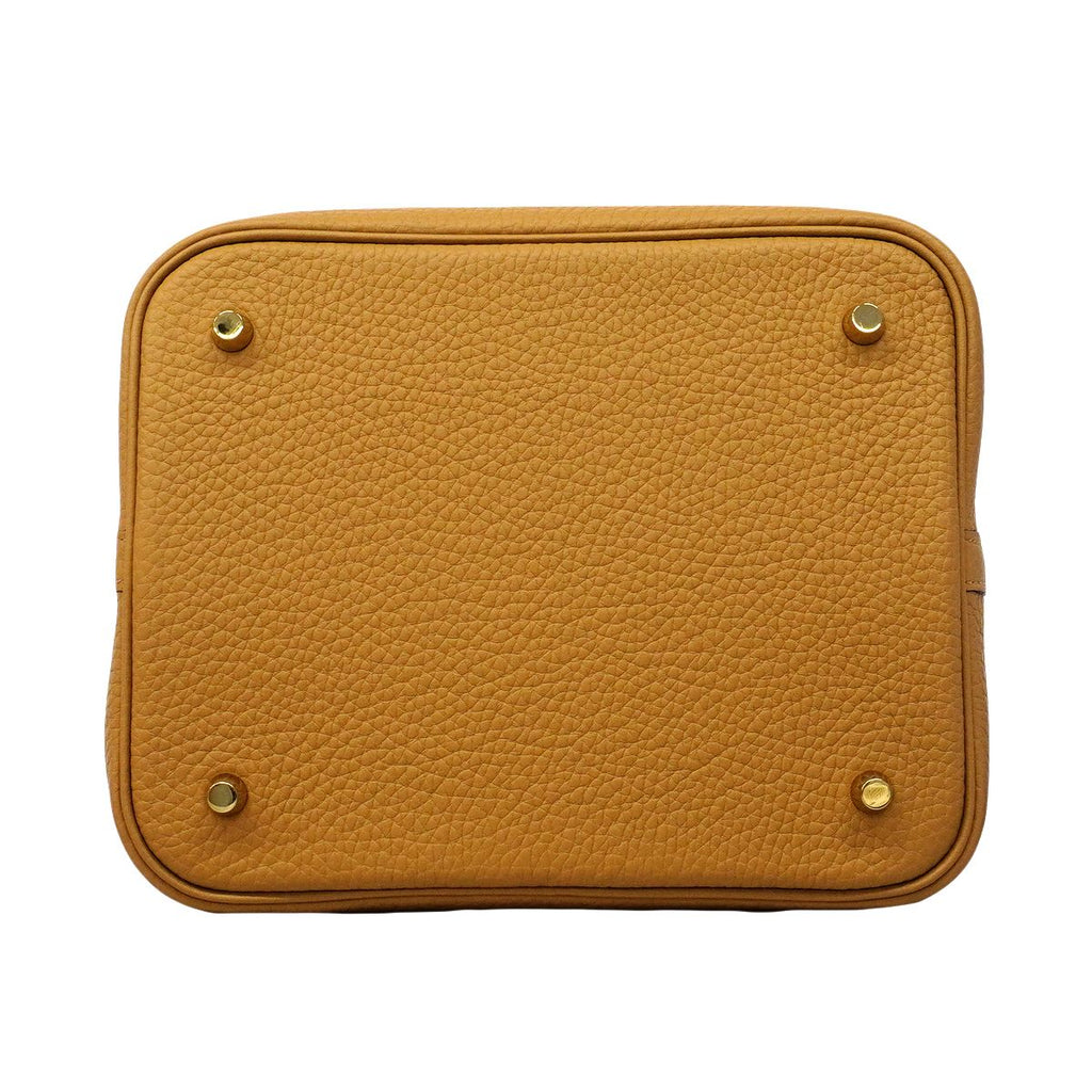 Hermes Handbag Picotin Lock MM Taurillon Clemence Biscuit Gold — view 3