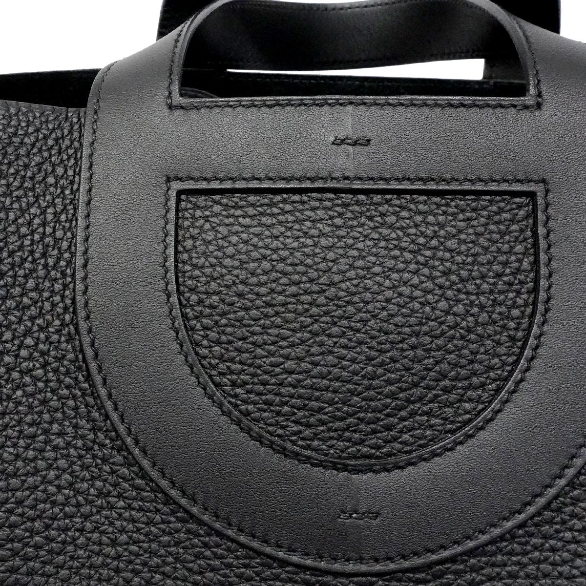 Hermes Handbag in the Loop 23 Taurillon Clemence Swift Black Gold — view 6