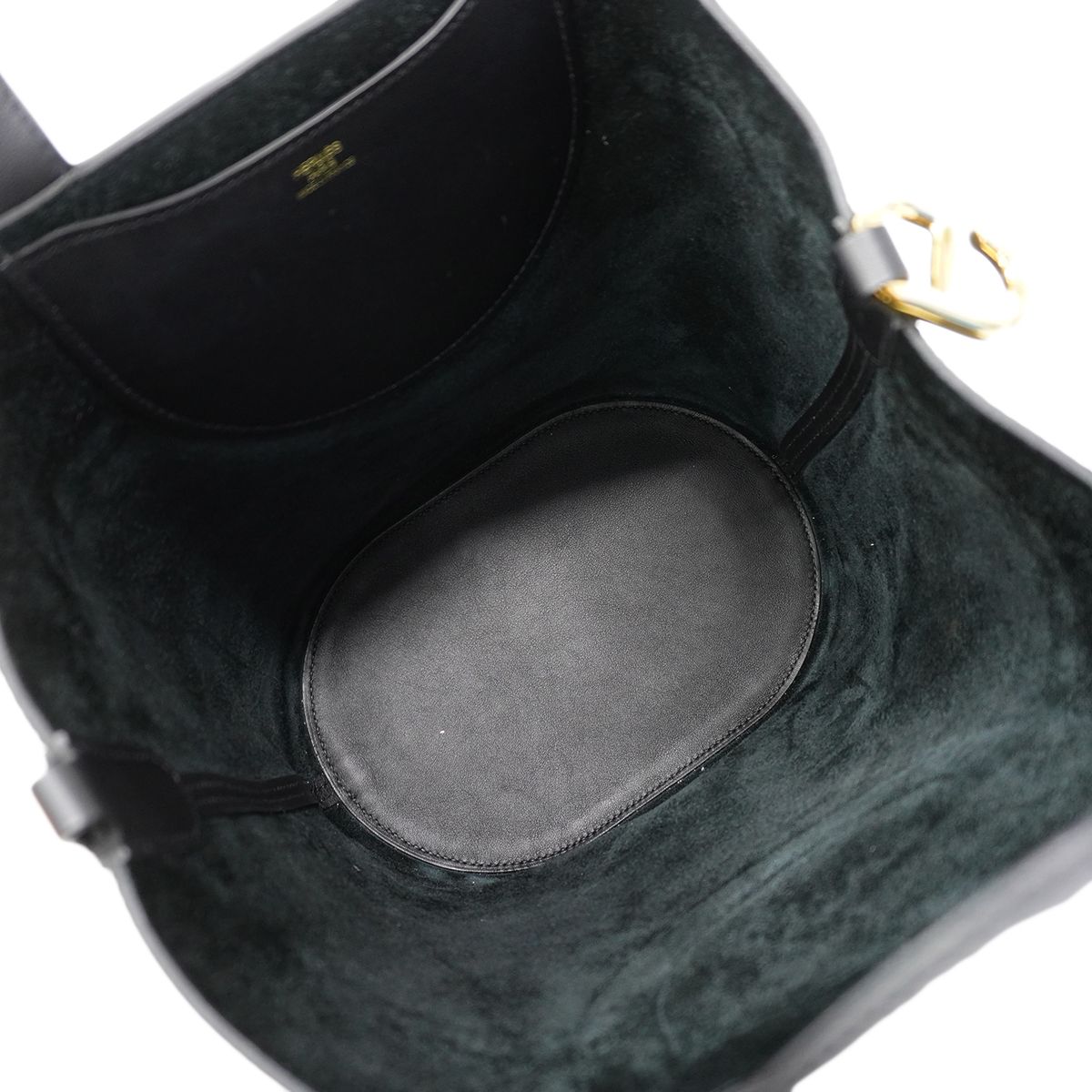 Hermes Handbag in the Loop 23 Taurillon Clemence Swift Black Gold — view 4