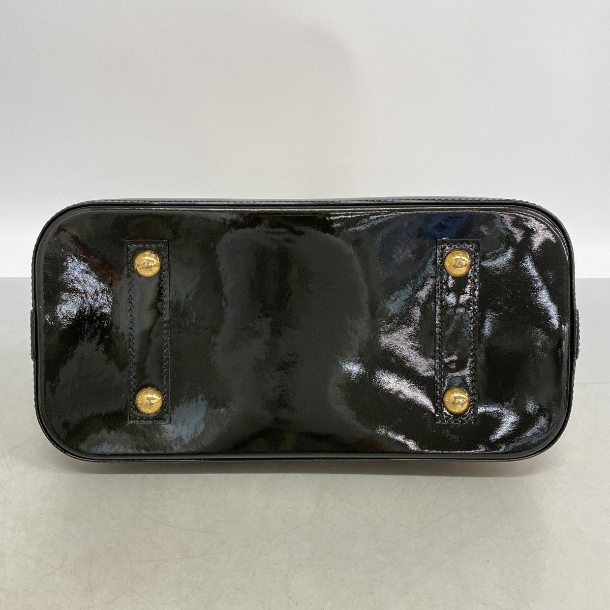 Louis Vuitton Handbag Vernis Collection Alma PM White — view 3