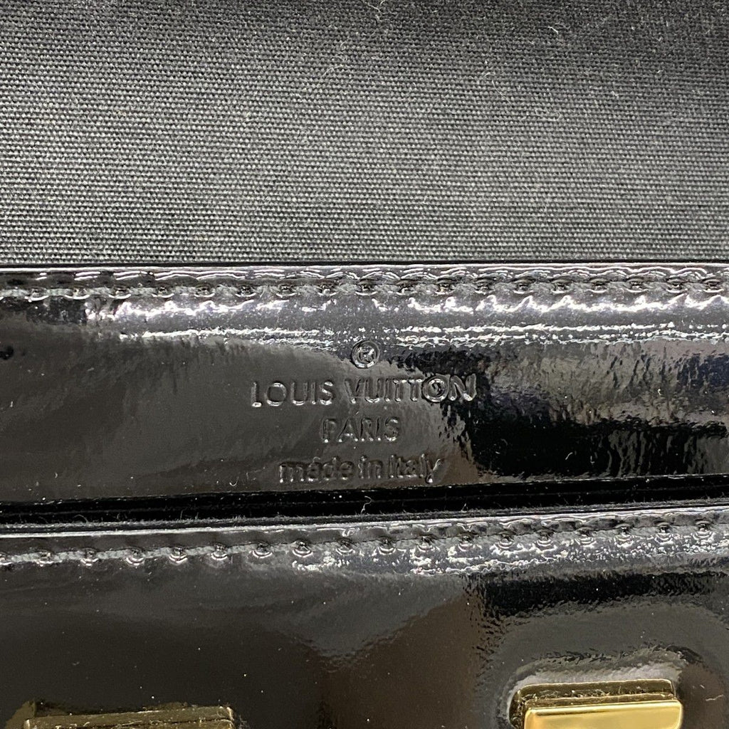 Louis Vuitton Clutch Pochette e East West Black — view 5