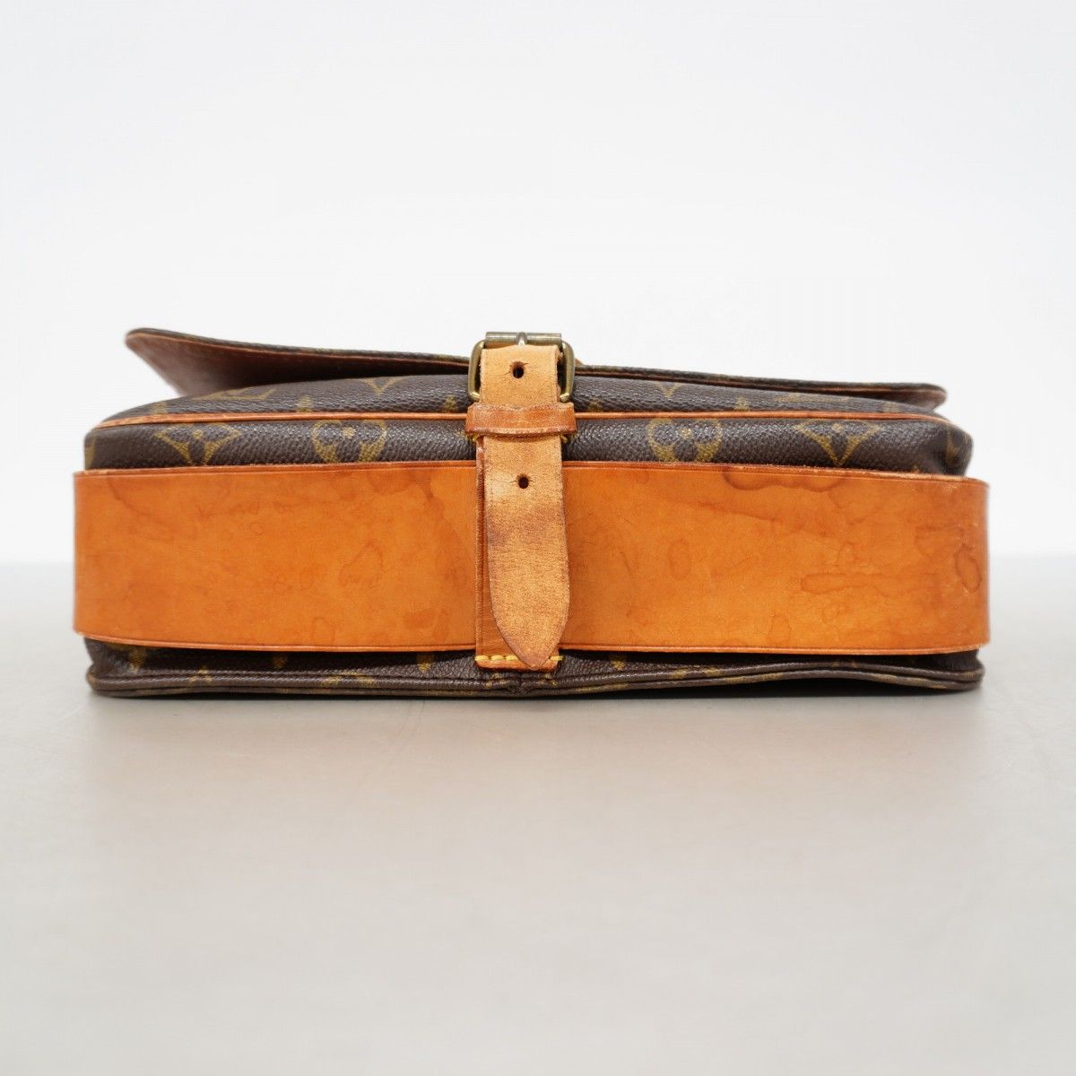 Louis Vuitton Shoulder Bag Monogram Cartouchiere GM Brown — view 3