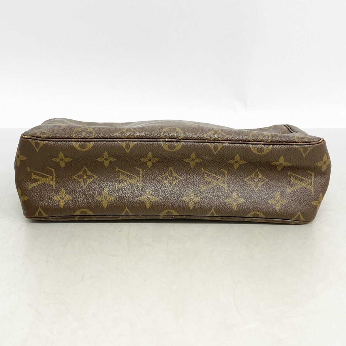 Louis Vuitton Pouch Monogram Trousse Toilet 28 Brown — view 3