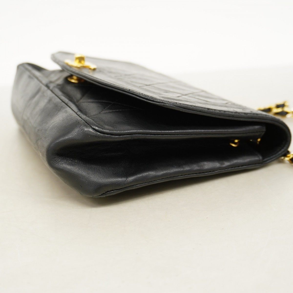 Chanel Shoulder Bag Diana Lambskin Black Gold — view 6
