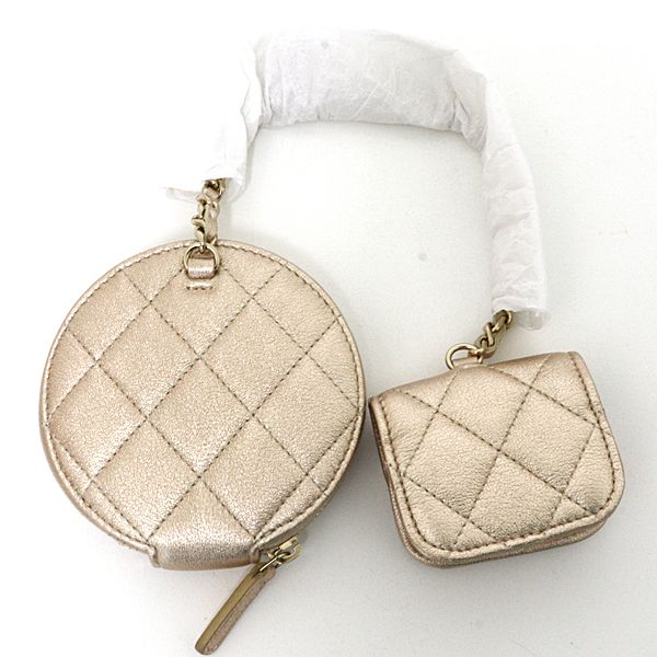 Chanel Coin Case &airpods Years CC Logo Quilted Gold — view 3