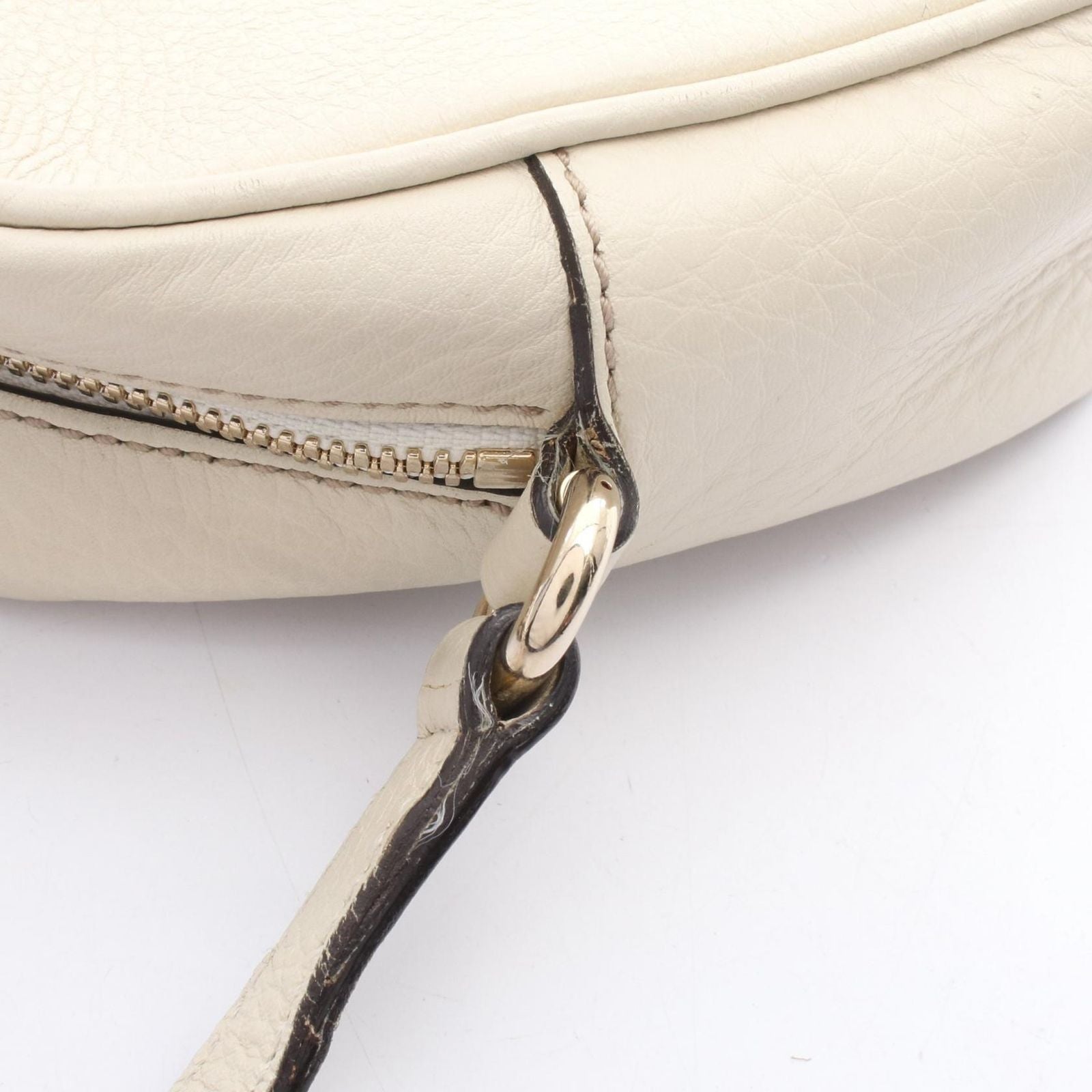 Gucci Shoulder Bag Soho Disco Interlocking Ivory Leather — view 7