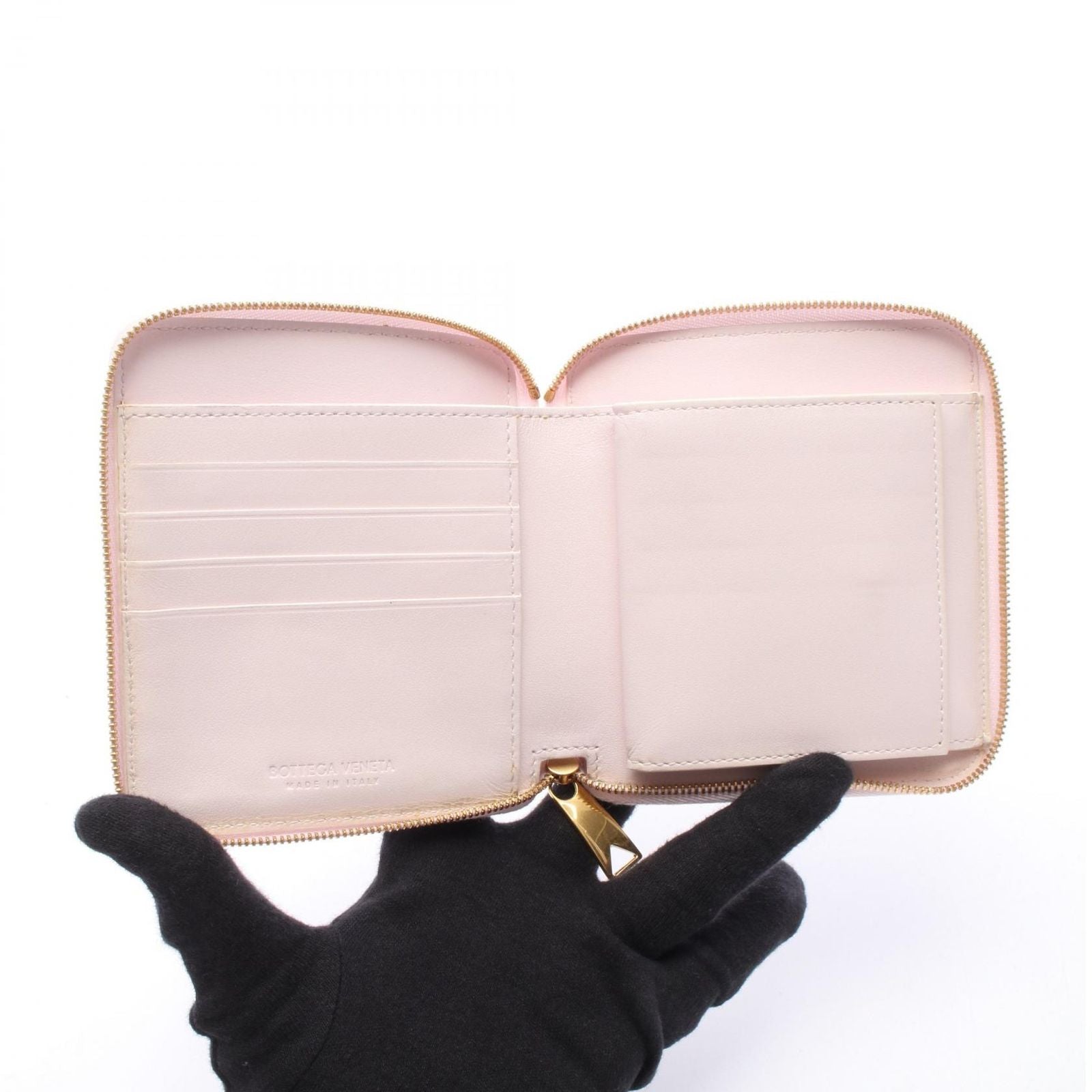 Bottega Veneta Round Wallet Intrecciato Light Pink Leather Compact Zip Around — view 3