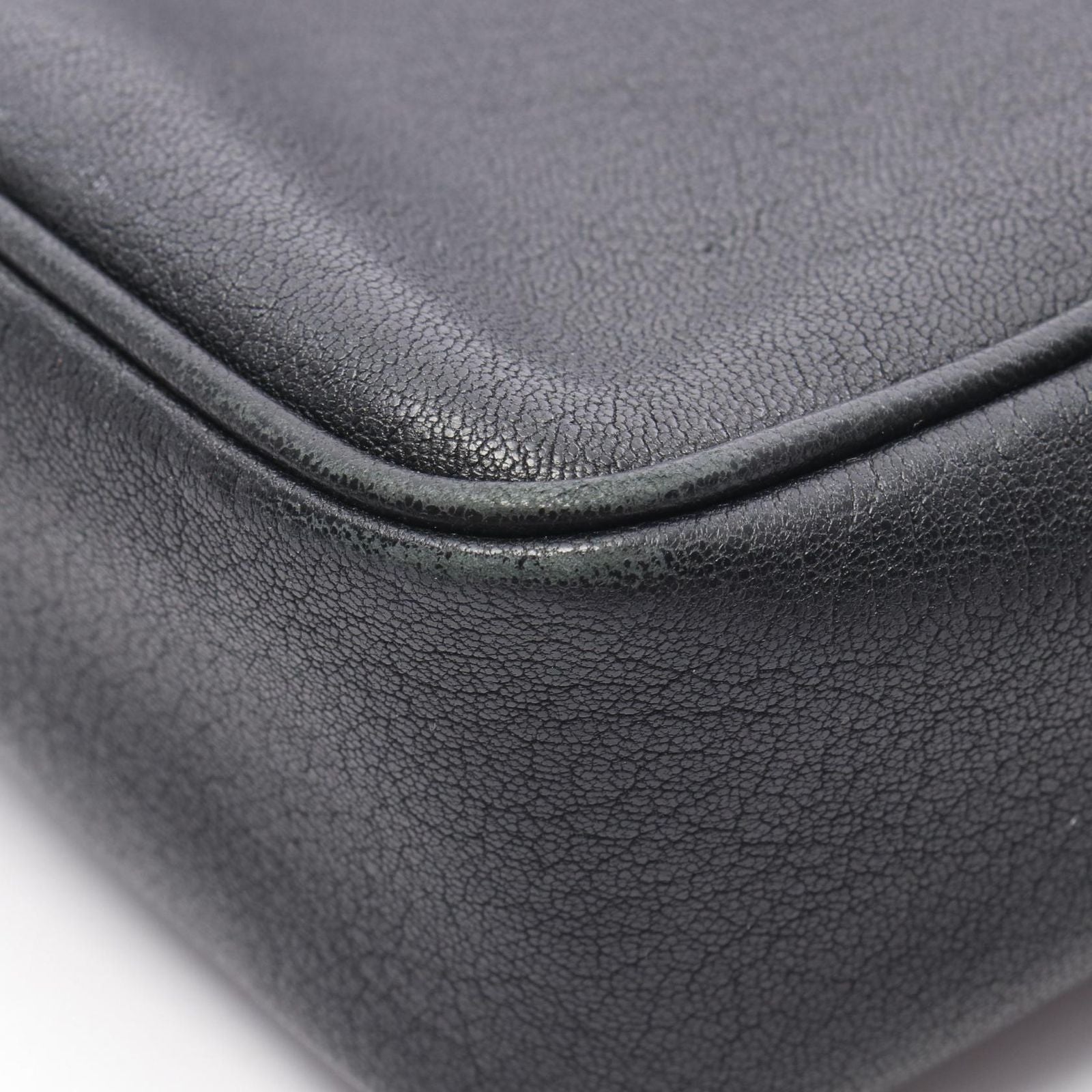 Saint Laurent Paris Shoulder Bag Lou Monogram Black Leather — view 7
