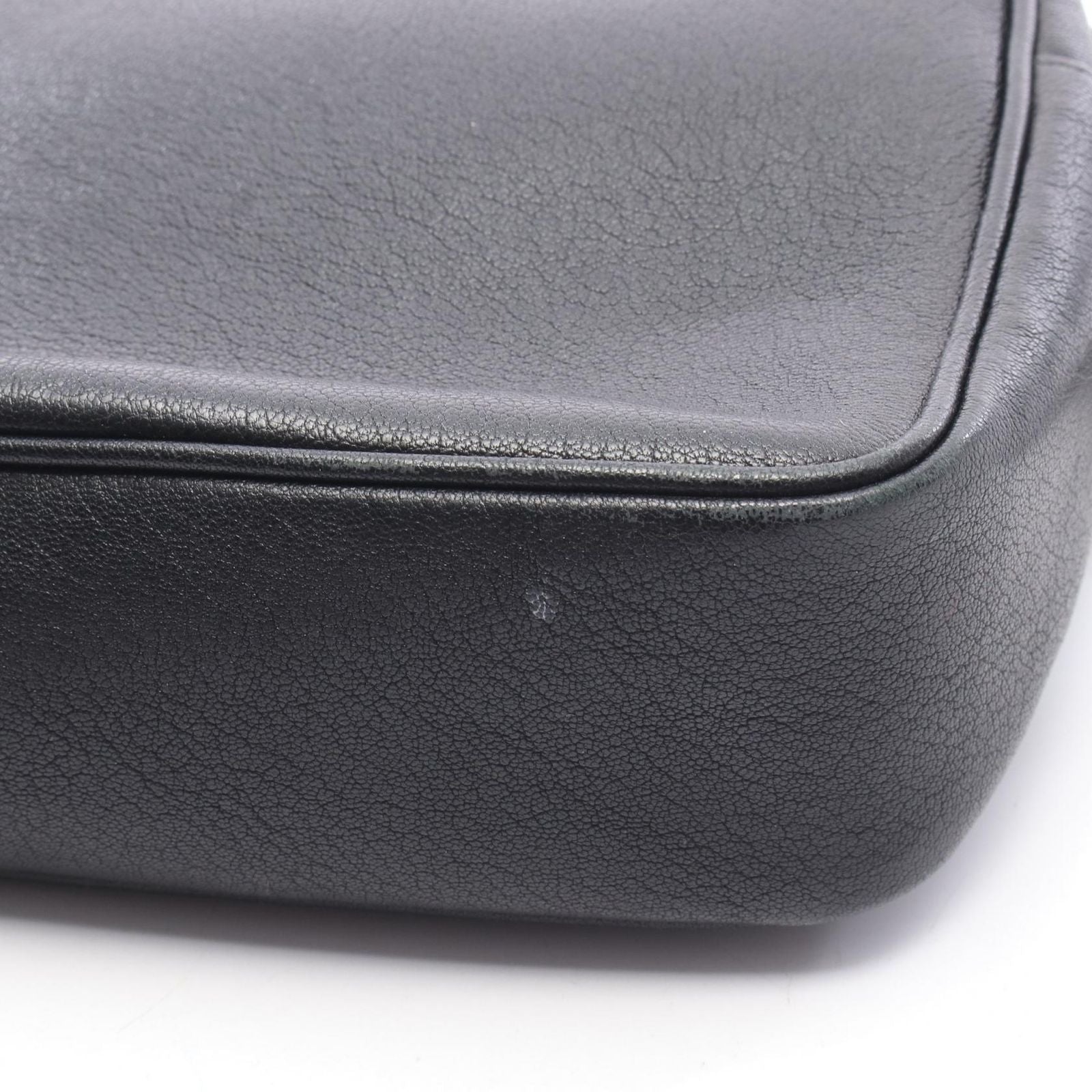Saint Laurent Paris Shoulder Bag Lou Monogram Black Leather — view 9