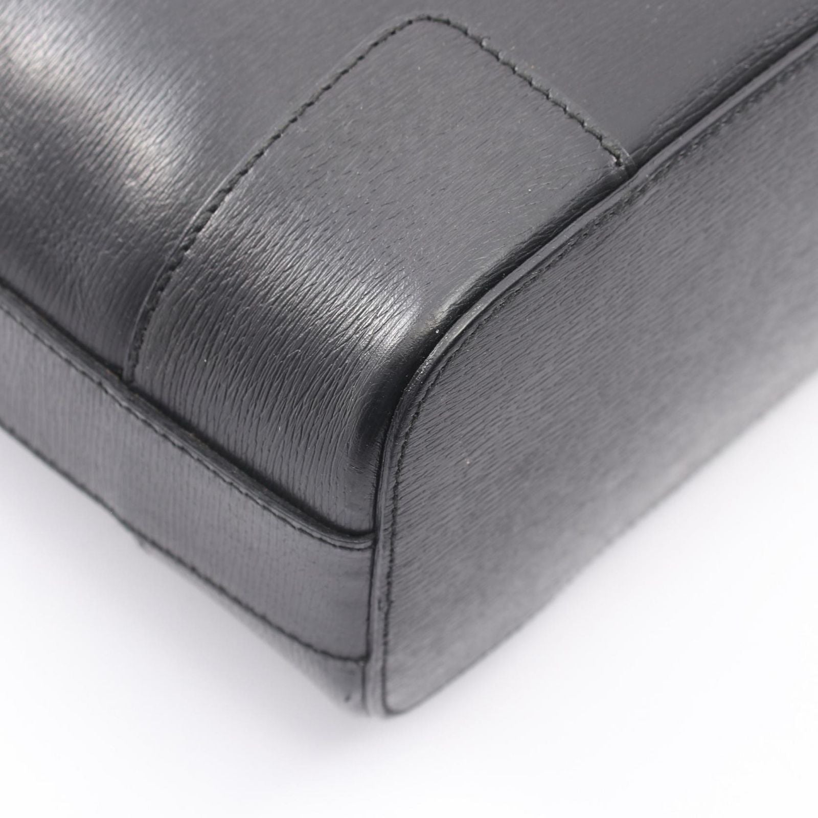 Gucci Shoulder Bag 001 Black Leather — view 5