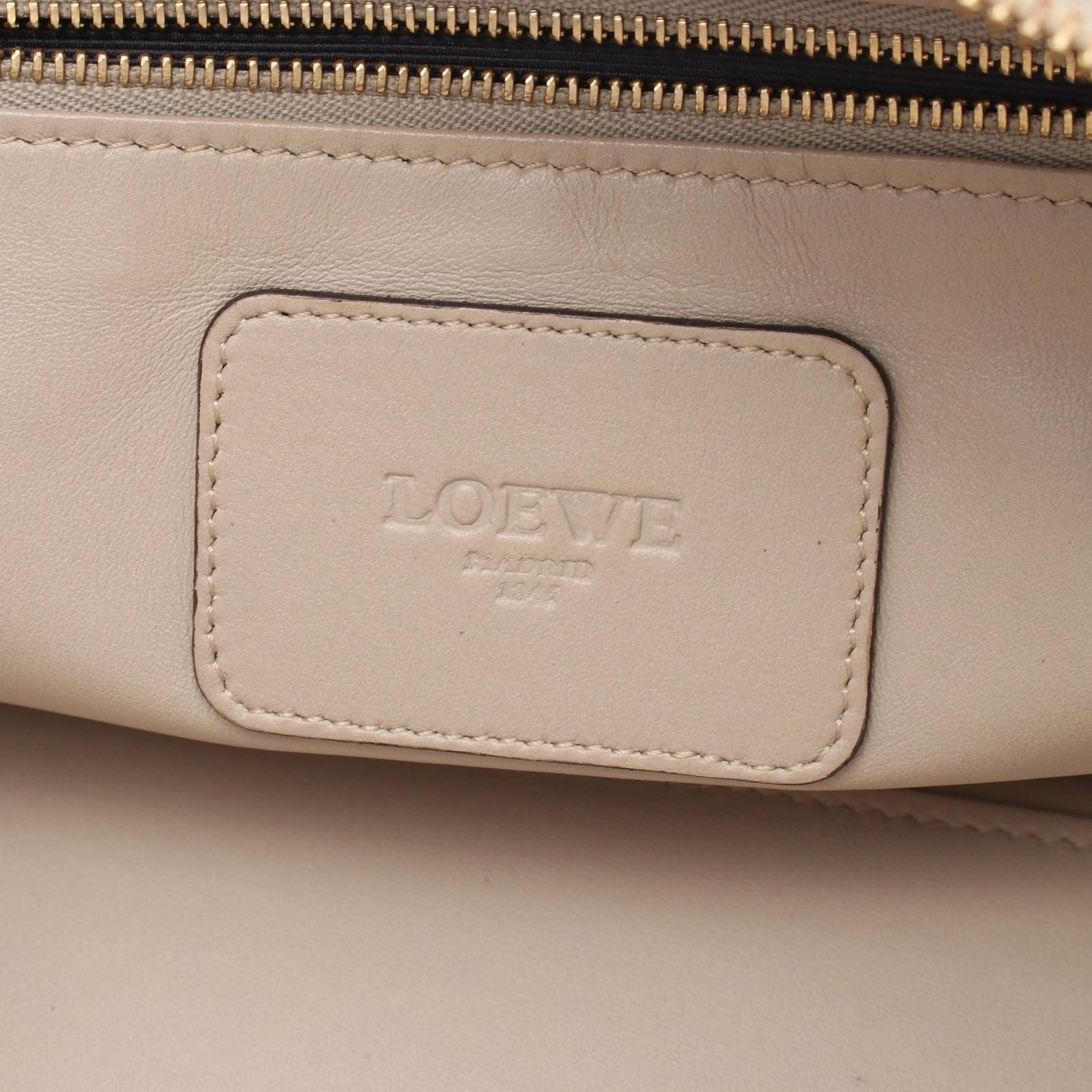 Loewe Handbag Amazona 28 Ivory Pink Bordeaux Leather — view 4