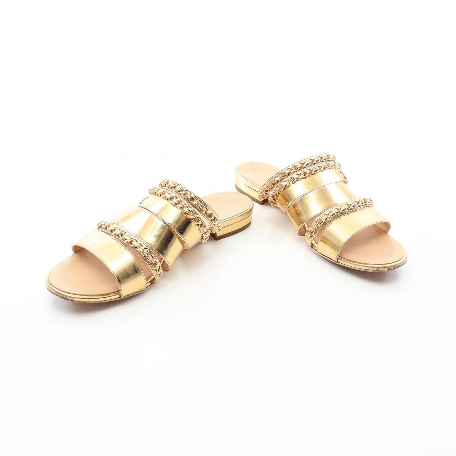 Chanel Sandals CC Logo Chain Gold Leather — view 3