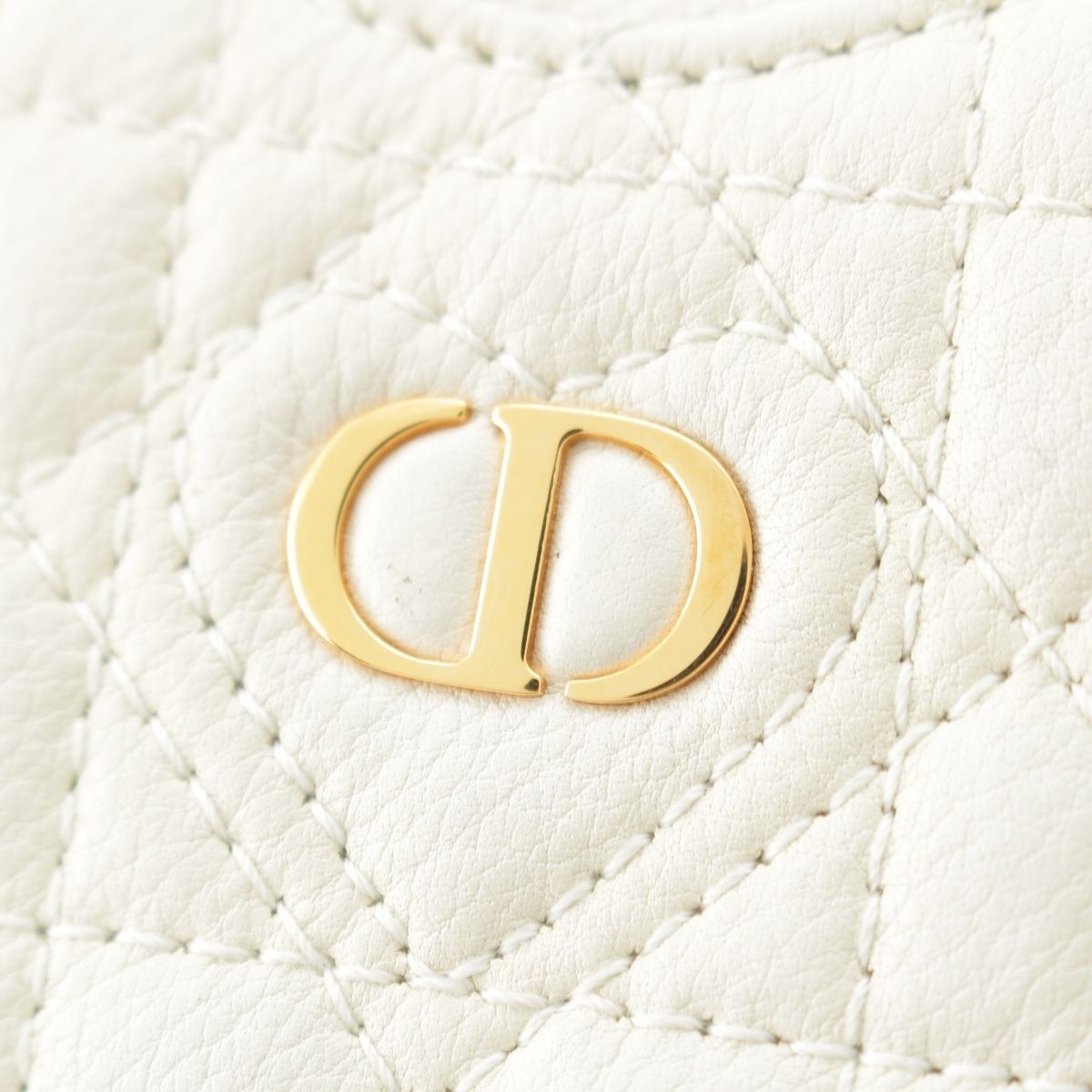 Dior Leather Cannage Heart Chain Mini Shoulder Bag Pouch White — view 8