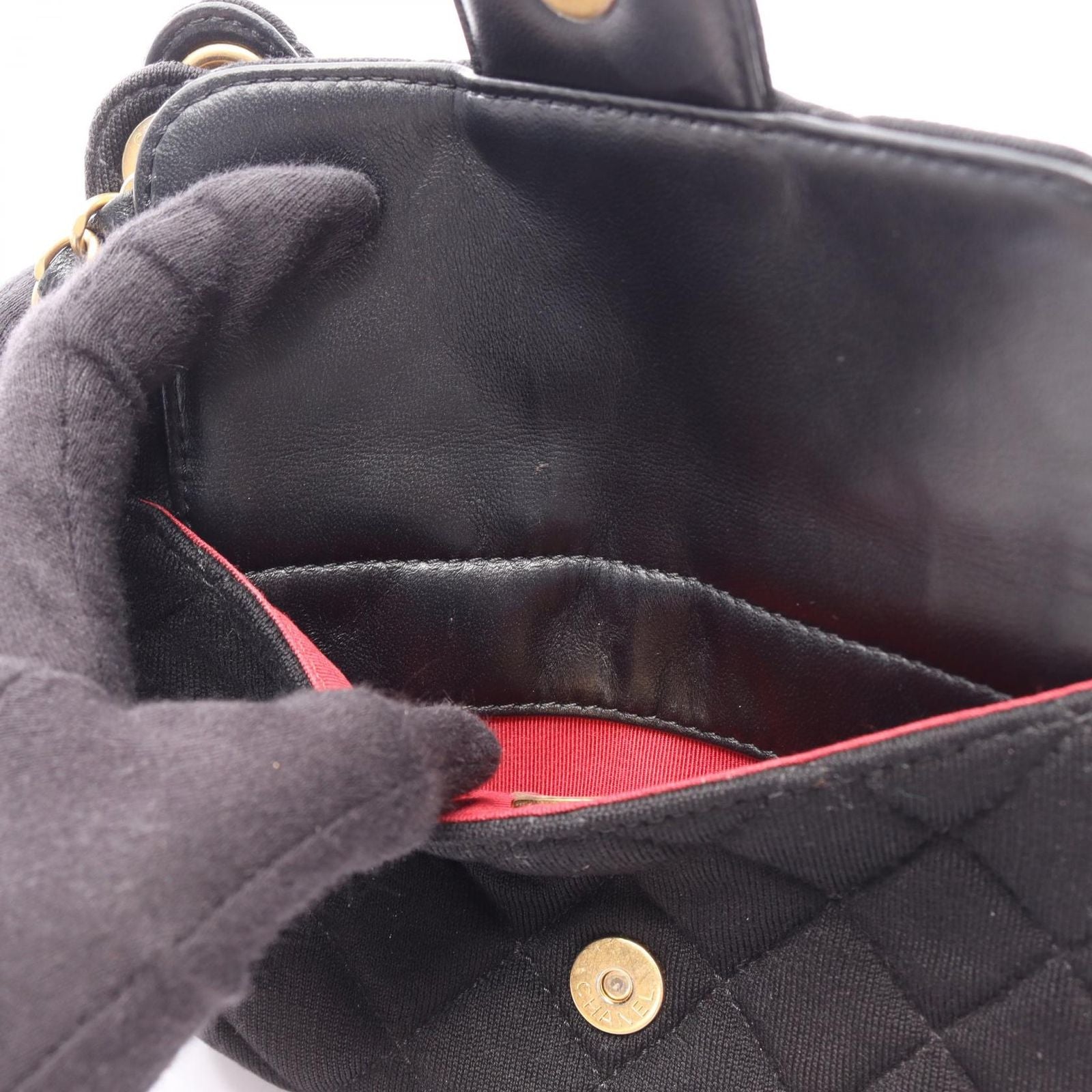 Chanel Shoulder Bag Quilted Small Hobo Black — view 9