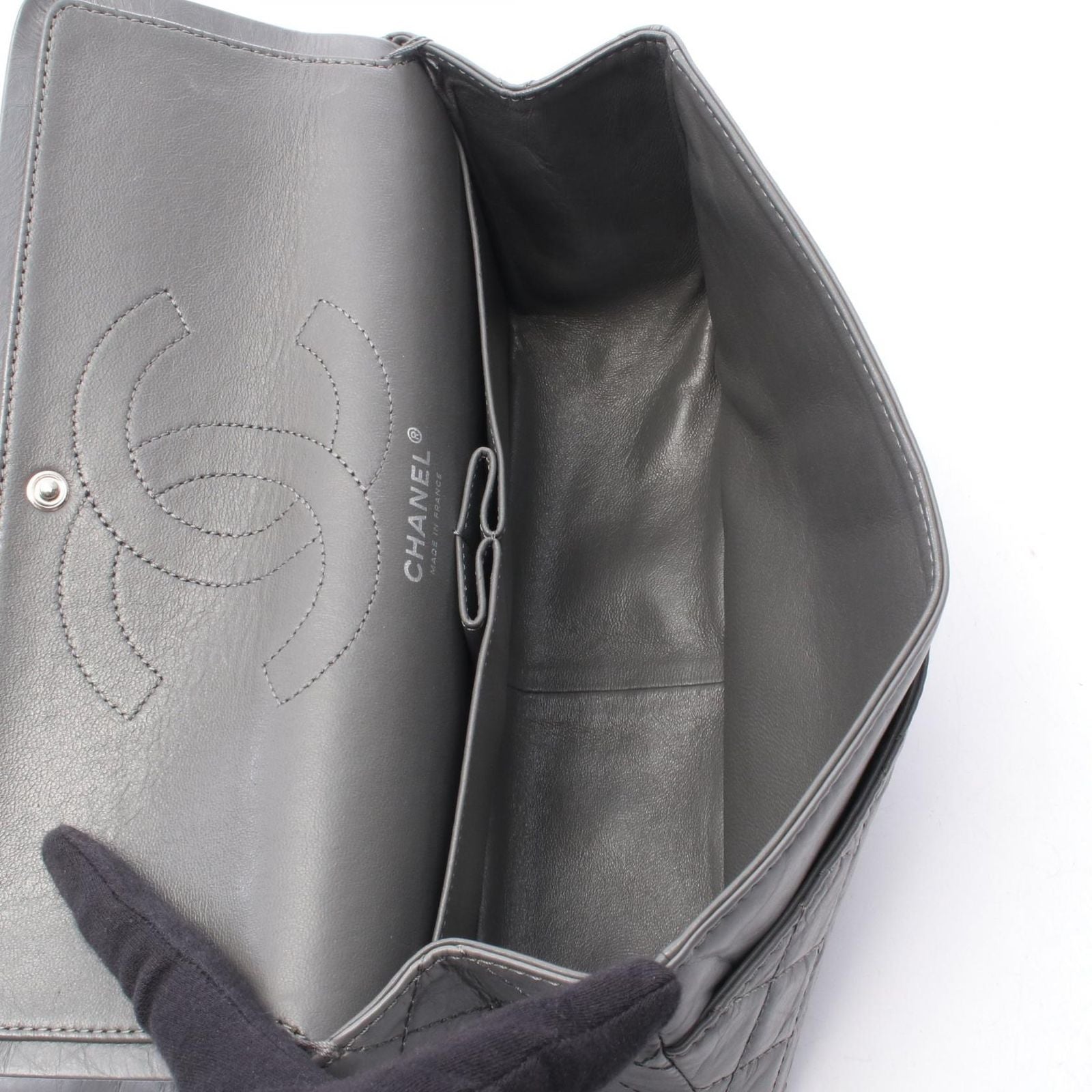Chanel Shoulder Bag 2.55 Quilted Double Flap Gray Calf Chain — view 3