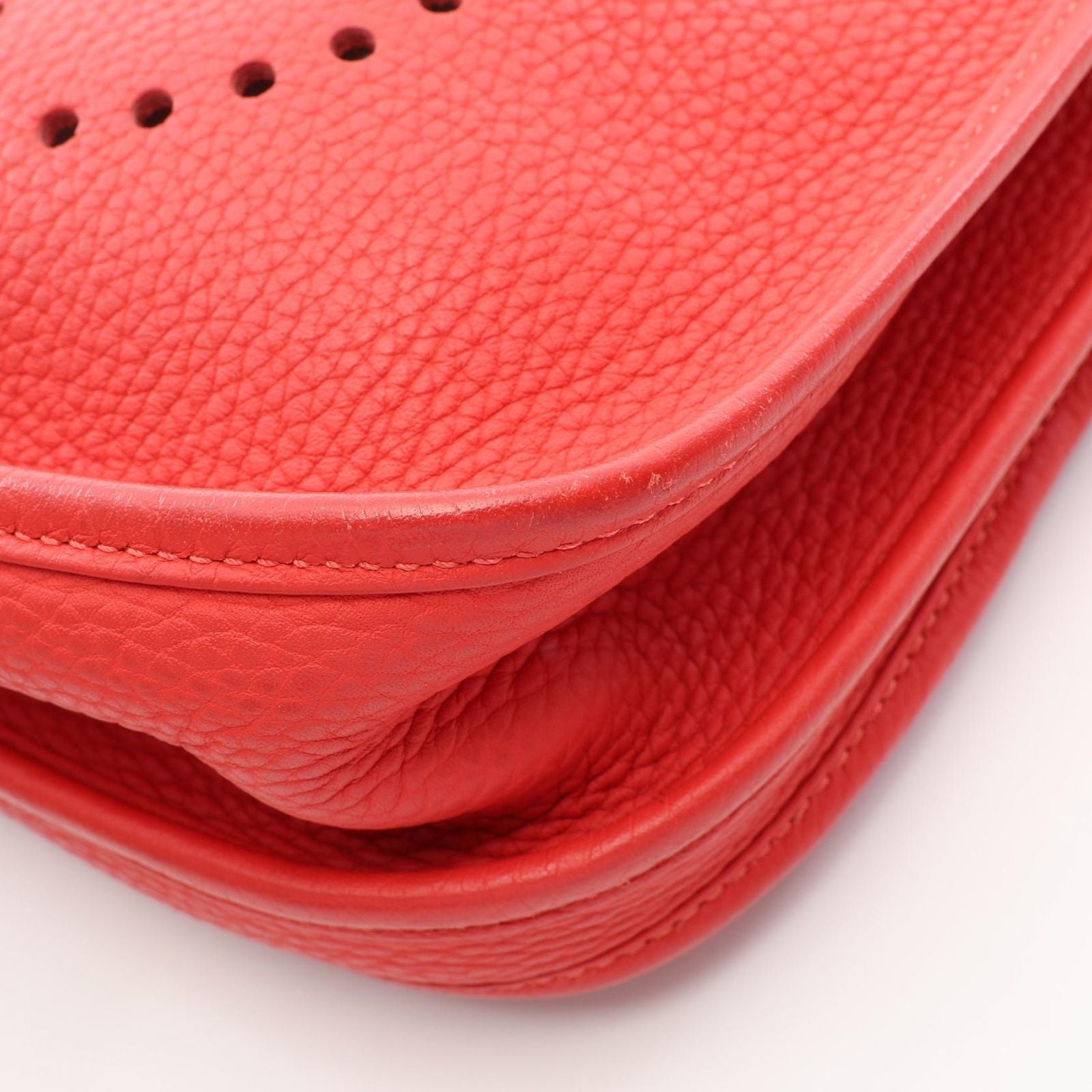Hermes Shoulder Bag Evelyne 3 Trois PM Rouge Pivoine Leather — view 9