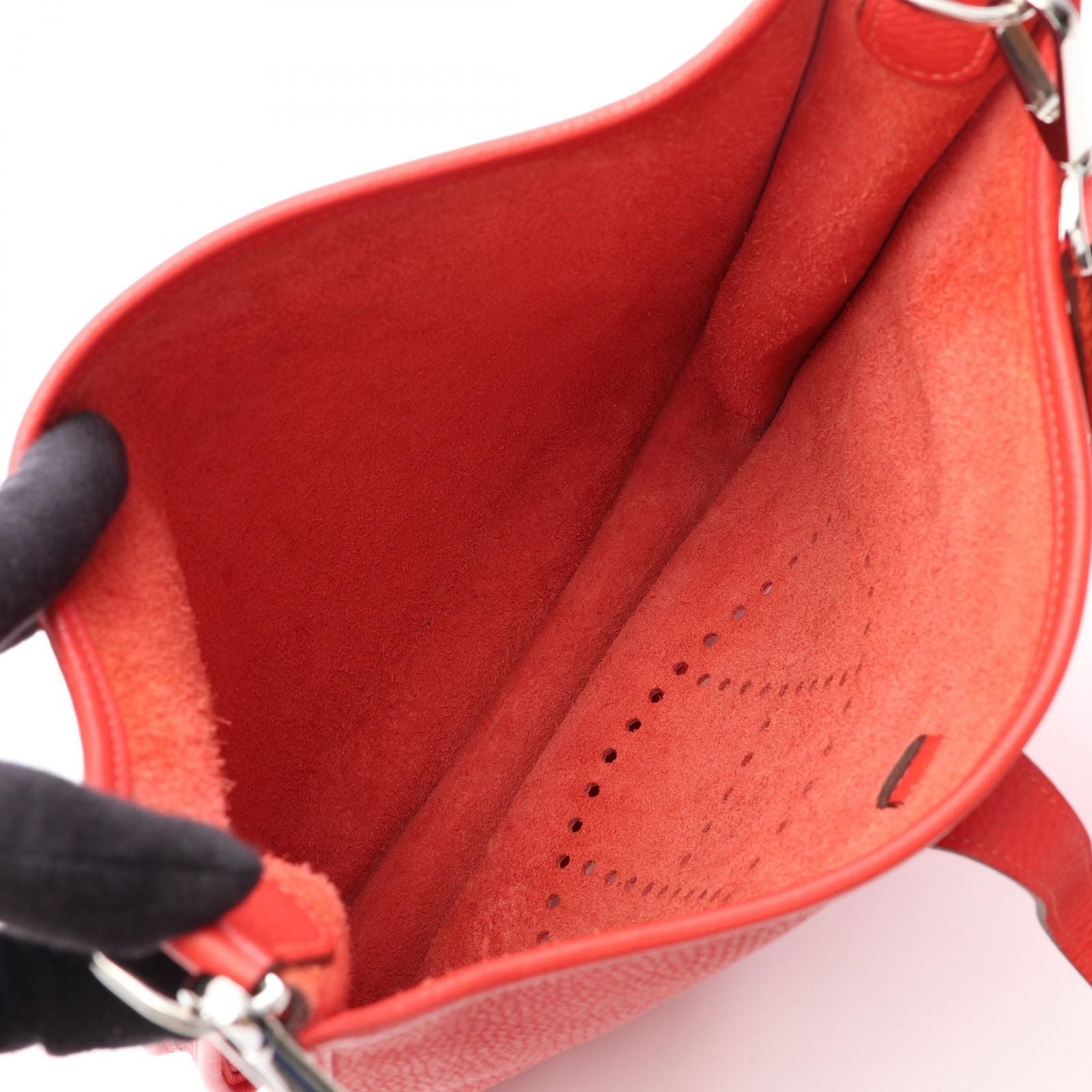 Hermes Shoulder Bag Evelyne 3 Trois PM Rouge Pivoine Leather — view 3