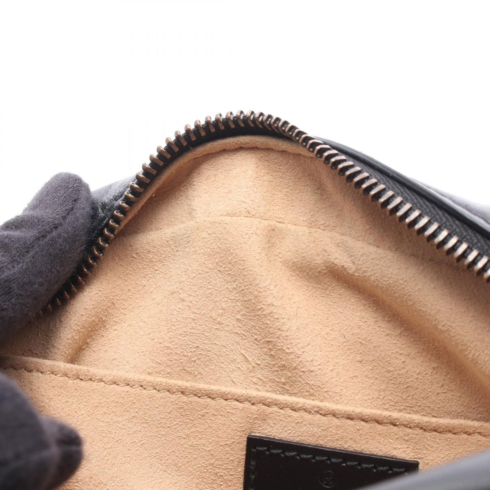 Gucci Shoulder Bag GG Marmont Quilted Black Leather Small — view 5