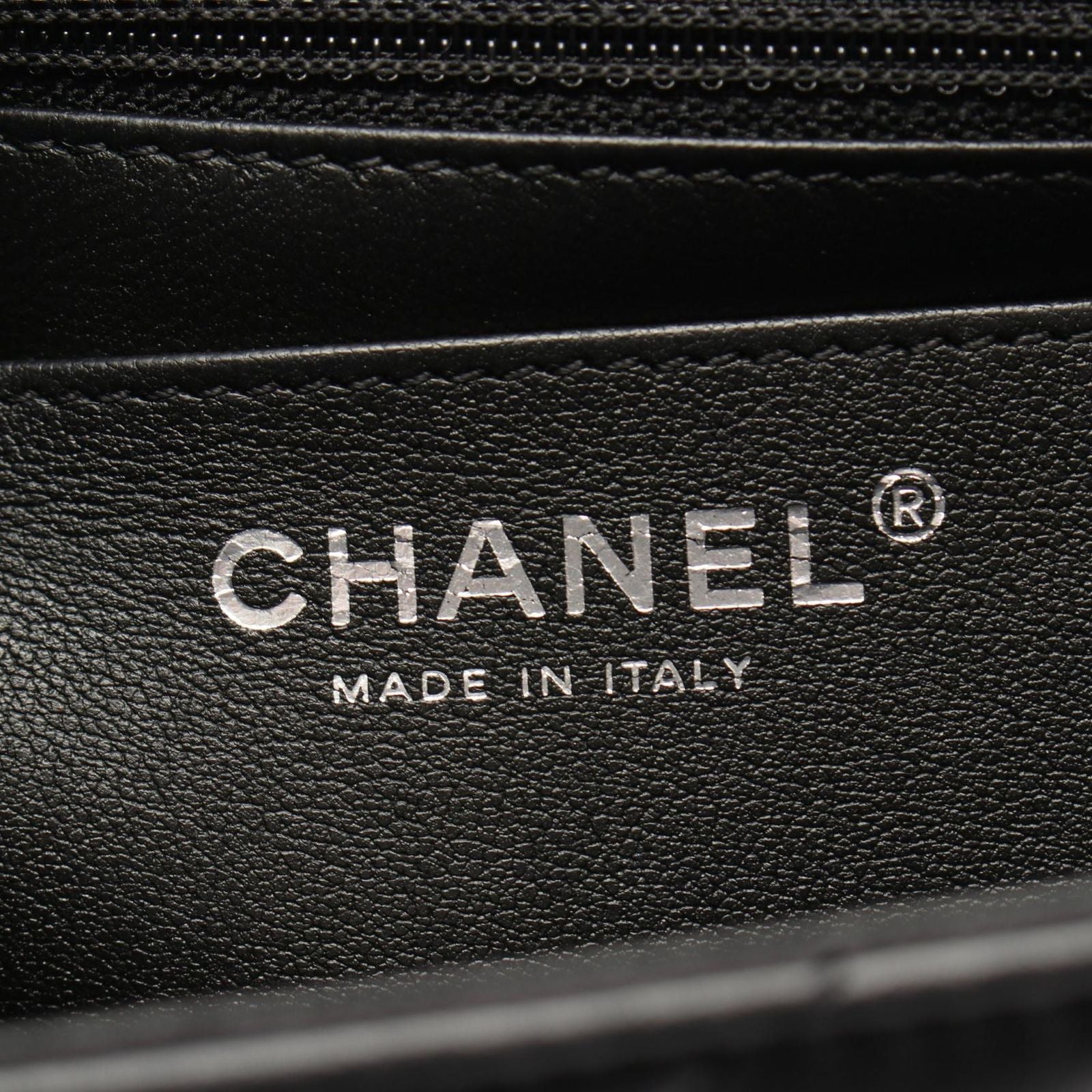 Chanel Shoulder Bag 2.55 Stitch Chain — view 4