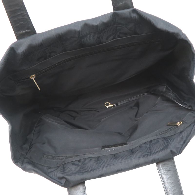 Chanel Tote Black — view 6