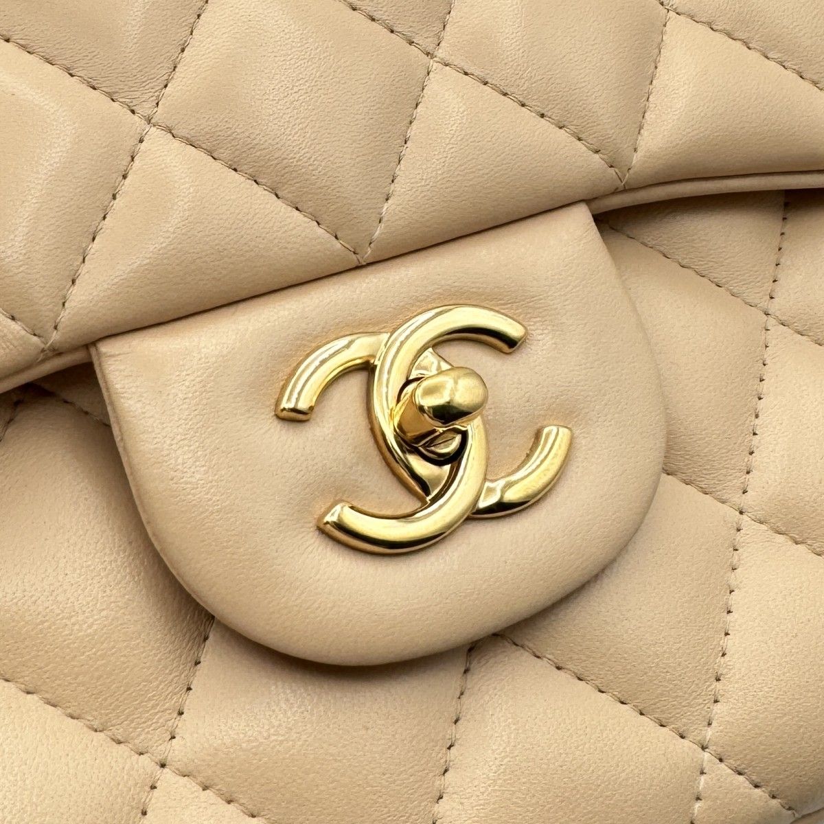 Chanel Quilted 30 Deca Decamato Shoulder Bag Lambskin Beige Gold Chain CC Logo — view 9