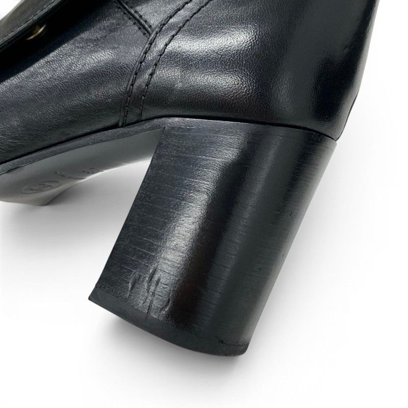Chanel Boots Short Shoes Leather Knit Black Gold CC Logo Turnlock — view 9