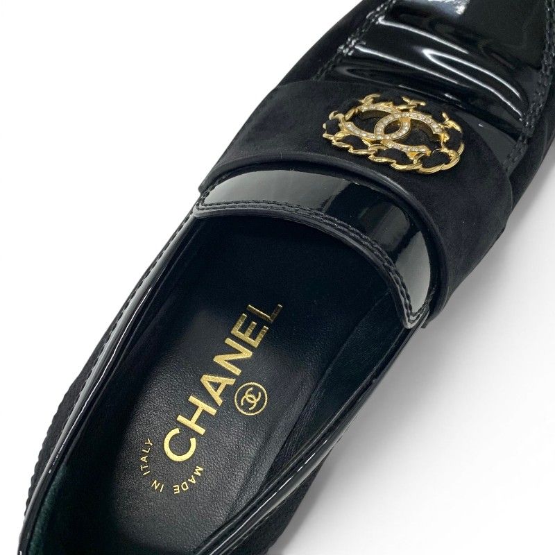 Chanel Loafers Leather Shoes Patent Black Gold Flat CC Logo Rhinestone — view 6