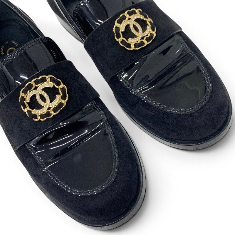 Chanel Loafers Leather Shoes Patent Black Gold Flat CC Logo Rhinestone — view 8