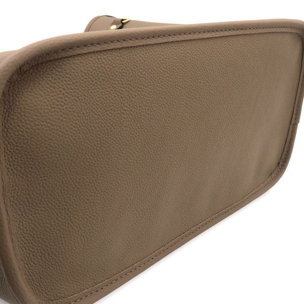 Louis Vuitton Neverfull Inside — view 8